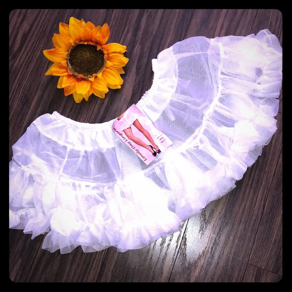 🌻5/$25🌻Lovely Day Lingerie Petticoat OSFM - Picture 4 of 4